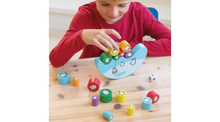 JUEGO DE EQUILIBRIO APLI 16 PIEZAS MADERA TEMATICA PINGUINO