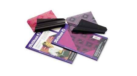 PAPEL CARBON NEGRO PELIKAN INTERPLASTIC 1022G A4 100 HOJAS