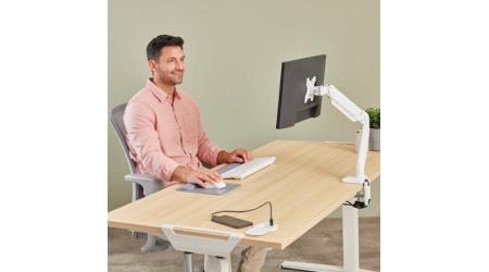 TOMA DE CORRIENTE EMPOTRABLE 1 PUERTO (230 V), 1 PUERTO USB-A Y 1 PUERTO USB-C . CABLE DE ALIMENTACIÓN DE 2 MT BLANCO - FELLOWES